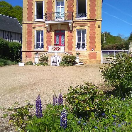 Villa L'Ajoussienne Extérieur photo