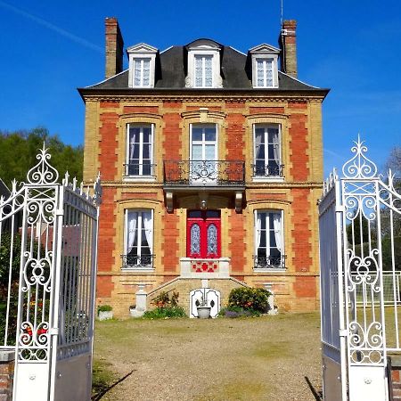 Villa L'Ajoussienne Extérieur photo