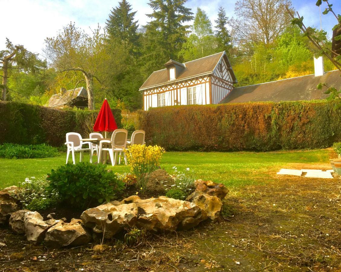 Villa L'Ajoussienne Extérieur photo